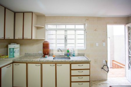Casa à venda com 200m², 3 quartos e 2 vagasCozinha
