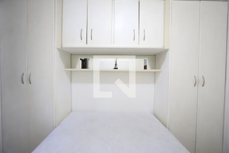 Quarto 1 de apartamento para alugar com 2 quartos, 60m² em Jardim Ester, São Paulo