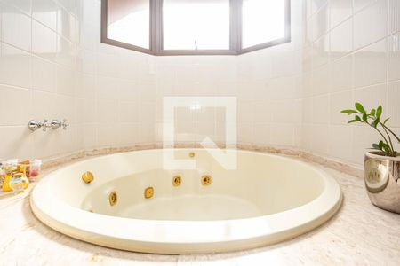 Apartamento à venda com 205m², 4 quartos e 3 vagasBanheiro da Suíte 3