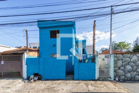 Casa à venda com 130m², 3 quartos e 3 vagas Casa à venda com 130m², 3 quartos e 3 vagasFachada