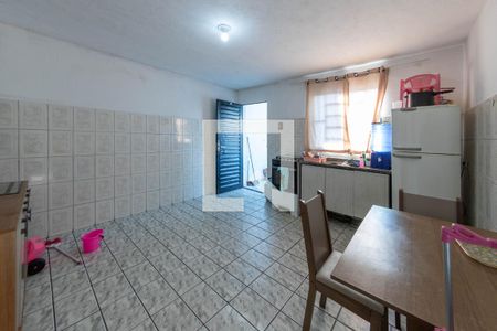 Casa à venda com 130m², 3 quartos e 3 vagas Casa à venda com 130m², 3 quartos e 3 vagasCozinha