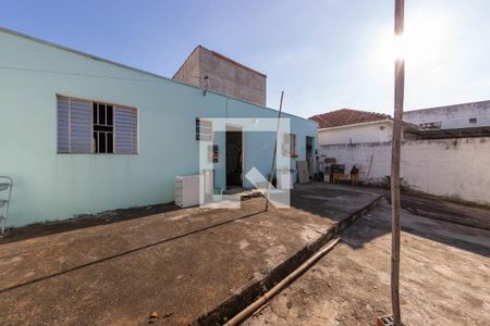 Casa à venda com 130m², 3 quartos e 3 vagas Casa à venda com 130m², 3 quartos e 3 vagasQuintal