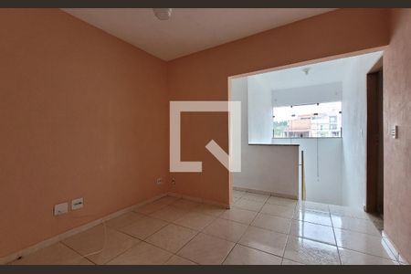 Sala 2 de casa para alugar com 2 quartos, 7m² em Vila Pires, Santo André