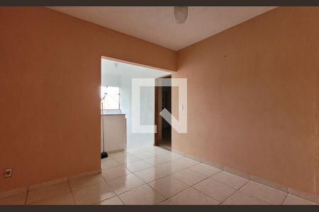 Sala 2 de casa para alugar com 2 quartos, 7m² em Vila Pires, Santo André