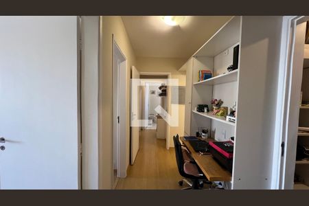 Corredor  de apartamento à venda com 3 quartos, 118m² em Jardim Paulista, São Paulo