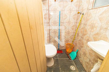 Banheiro de kitnet/studio para alugar com 1 quarto, 20m² em Liberdade, São Paulo