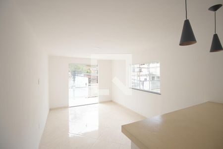 Sala de apartamento para alugar com 3 quartos, 140m² em Estrela do Norte, São Gonçalo