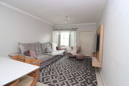 Sala de TV de casa à venda com 3 quartos, 140m² em Vila Carrao, São Paulo