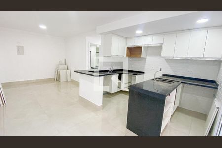 Sala - Sala de Jantar - Cozinha de apartamento para alugar com 2 quartos, 65m² em Jardim, Santo André