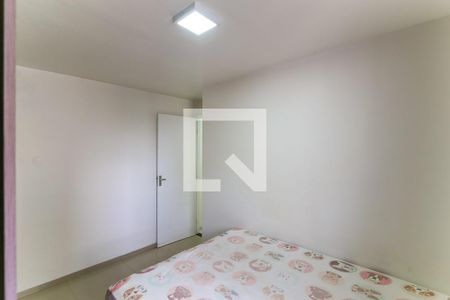 Quarto 2 de apartamento para alugar com 2 quartos, 51m² em Jardim Elizabete, Taboão da Serra
