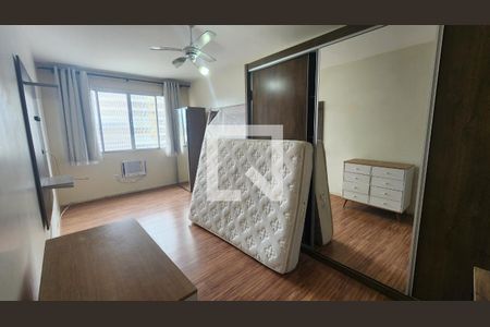 Quarto de apartamento para alugar com 1 quarto, 70m² em Boqueirão, Santos