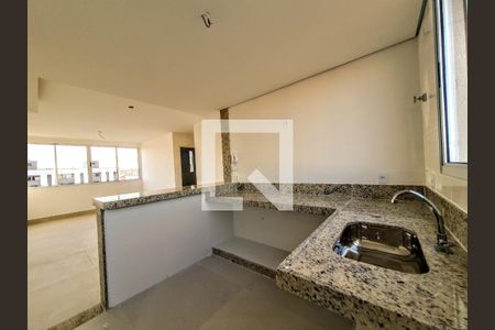 Sala/cozinha de apartamento à venda com 2 quartos, 67m² em Ipiranga, Belo Horizonte