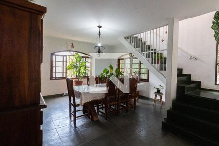 Casa para alugar com 4 quartos, 365m² em Parque Ipe, São Paulo