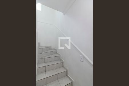Escada de casa à venda com 4 quartos, 218m² em Vila Guiomar, Santo André