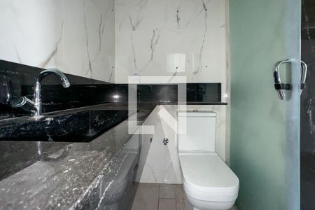 Apartamento à venda com 69m², 3 quartos e 1 vaga Apartamento à venda com 69m², 3 quartos e 1 vagaBanheiro da Suíte