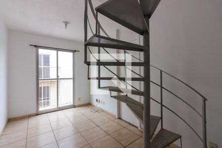 Sala  de apartamento para alugar com 3 quartos, 94m² em Santa Maria, Osasco