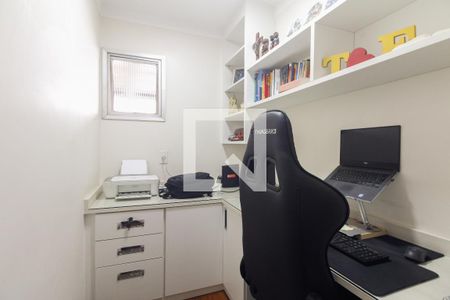 Apartamento à venda com 106m², 3 quartos e 2 vagasEscritório