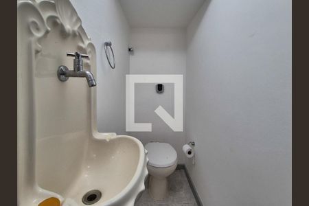 lavabo de casa de condomínio à venda com 3 quartos, 165m² em Vargem Pequena, Rio de Janeiro