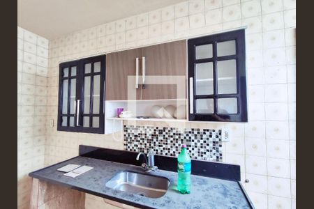 Casa de condomínio à venda com 60m², 2 quartos e sem vagaCozinha 