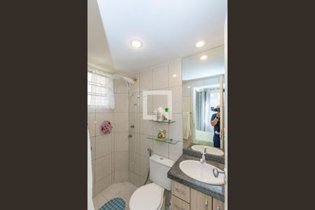 Banheiro da Suíte de apartamento para alugar com 3 quartos, 70m² em Buritis, Belo Horizonte