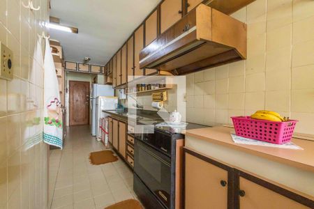 Apartamento à venda com 141m², 4 quartos e 3 vagasCozinha