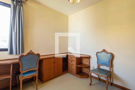 Apartamento à venda com 141m², 4 quartos e 3 vagasQuarto 1