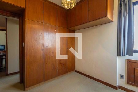 Apartamento à venda com 141m², 4 quartos e 3 vagasQuarto 1