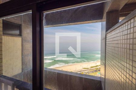 Apartamento à venda com 141m², 4 quartos e 3 vagasÁrea de Serviço Vista