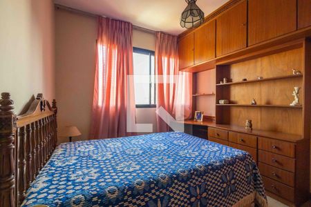 Apartamento à venda com 141m², 4 quartos e 3 vagasQuarto 2