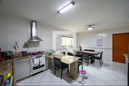 Casa à venda com 170m², 3 quartos e 2 vagasCozinha