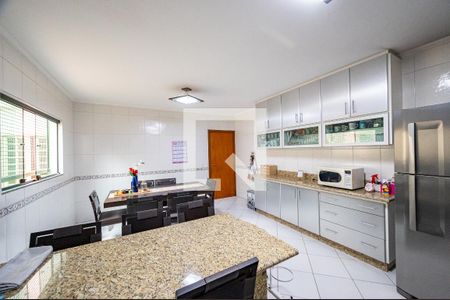 Casa à venda com 170m², 3 quartos e 2 vagasCozinha