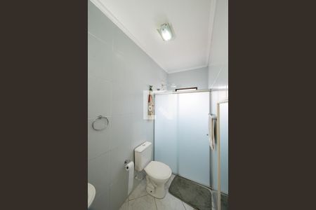 Casa à venda com 170m², 3 quartos e 2 vagasBanheiro da Suíte 2