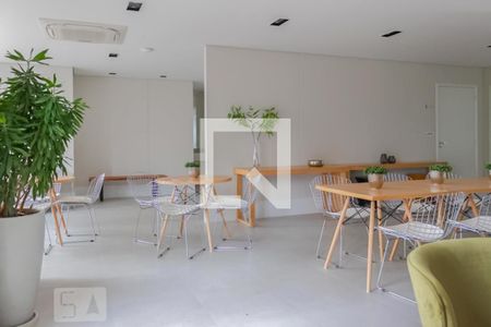 Apartamento para alugar com 65m², 1 quarto e 1 vaga Apartamento para alugar com 65m², 1 quarto e 1 vagaÁrea comum - Salão de festas