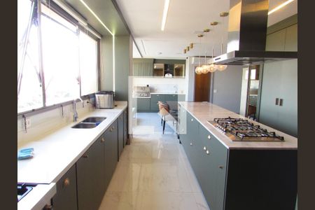 Apartamento à venda com 252m², 4 quartos e 4 vagasCozinha