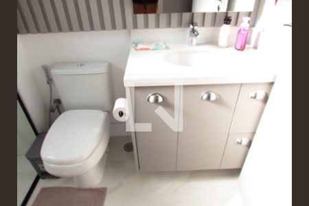 Apartamento à venda com 252m², 4 quartos e 4 vagasBanheiro da Suíte 2