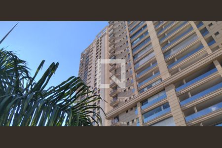 Apartamento à venda com 252m², 4 quartos e 4 vagas Apartamento à venda com 252m², 4 quartos e 4 vagasFachada