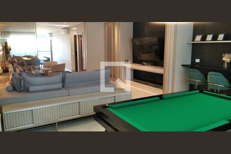 Apartamento à venda com 252m², 4 quartos e 4 vagas Apartamento à venda com 252m², 4 quartos e 4 vagasSala de Jogos