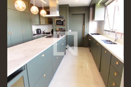 Apartamento à venda com 252m², 4 quartos e 4 vagasCozinha