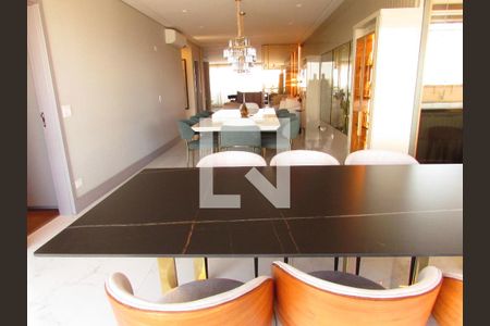 Apartamento à venda com 252m², 4 quartos e 4 vagasSala de Jantar