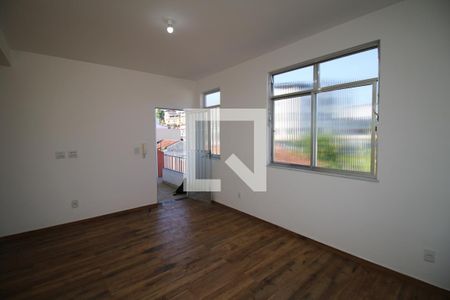 Sala de apartamento para alugar com 2 quartos, 69m² em Ramos, Rio de Janeiro
