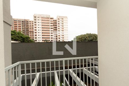 Varanda  de kitnet/studio para alugar com 1 quarto, 22m² em Indianópolis, São Paulo