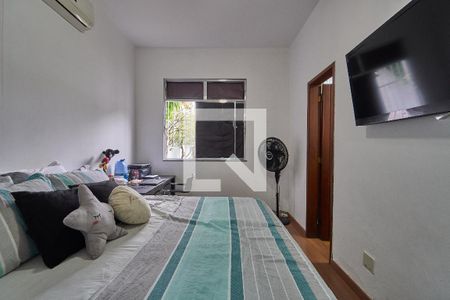 Quarto Suite de casa à venda com 2 quartos, 300m² em Grajaú, Rio de Janeiro