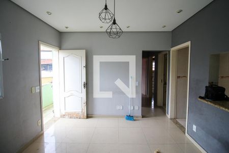 Sala de casa para alugar com 3 quartos, 70m² em Vila Danubio Azul, São Paulo