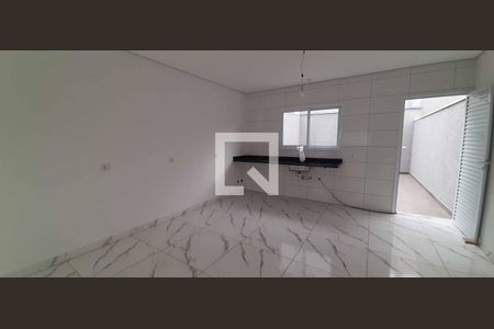 Casa à venda com 87m², 3 quartos e 2 vagas Casa à venda com 87m², 3 quartos e 2 vagasCozinha