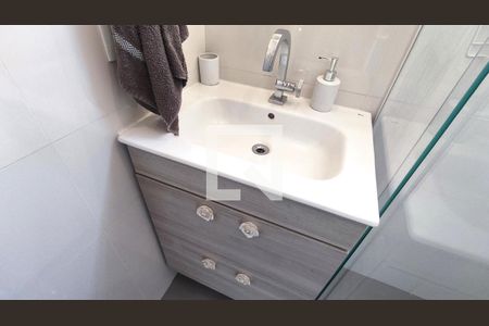 Apartamento para alugar com 120m², 3 quartos e 1 vaga Apartamento para alugar com 120m², 3 quartos e 1 vagaBanheiro 2