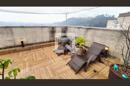 Apartamento para alugar com 120m², 3 quartos e 1 vaga Apartamento para alugar com 120m², 3 quartos e 1 vagaTerraço