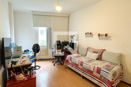 Quarto 01 de apartamento à venda com 3 quartos, 125m² em Copacabana, Rio de Janeiro