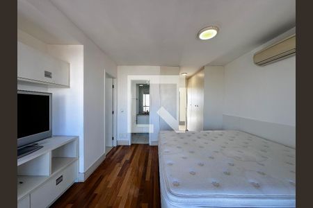 Apartamento para alugar com 97m², 1 quarto e 1 vagaSuíte