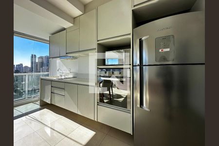 Cozinha de apartamento para alugar com 1 quarto, 97m² em Brooklin Paulista, São Paulo