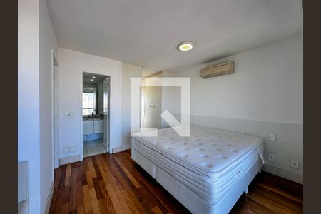 Apartamento para alugar com 97m², 1 quarto e 1 vagaSuíte